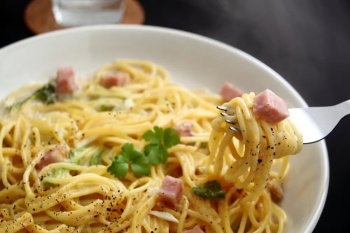 Tagliatelles au roquefort et jambon