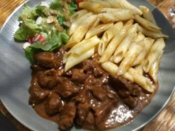 Ragout de sanglier à la kriek