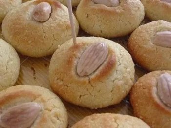 Petits fours secs aux amandes parfumés à l'orange