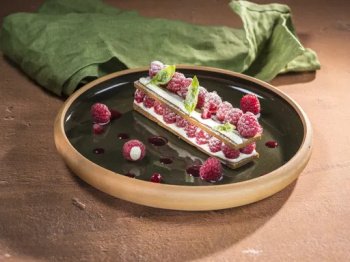 Millefeuille framboises basilic