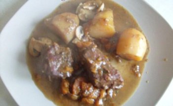 Le véritable ragoût de porc à lancienne