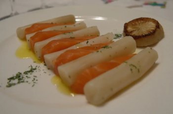 Duo de scorsonères et saumon cru