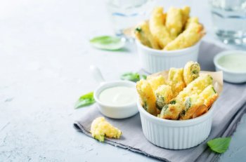 Frites de courgettes au four
