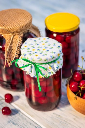 Cerises à l'eau de vie