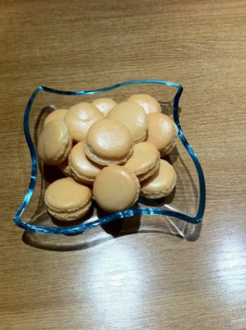 Macaron aux deux chocolats (ganache chocolat blanc)