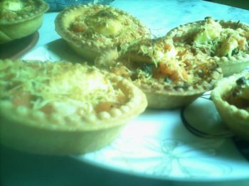 Mini-tartelettes aux crevettes et fromage frais