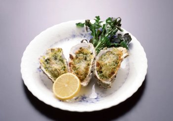 Huîtres gratinées à l'emmental, persil et ail