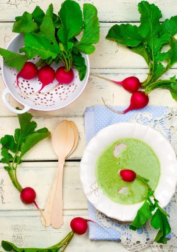 Velouté de fanes de radis