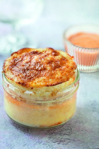 Soufflé de St Jacques sauce aux écrevisses