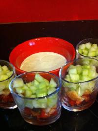 Verrine tricolore - croûton poivron concombre