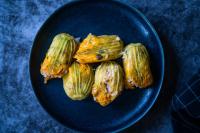 Fleurs de courgettes farcies à la brousse