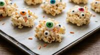 Petits Monstres de Pop-corn à la Guimauve Fondue