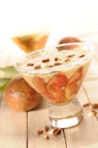Sabayon aux figues, miel, muscat et pignons