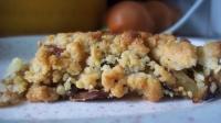 Crumble salé aux courgettes, chèvre et lardons