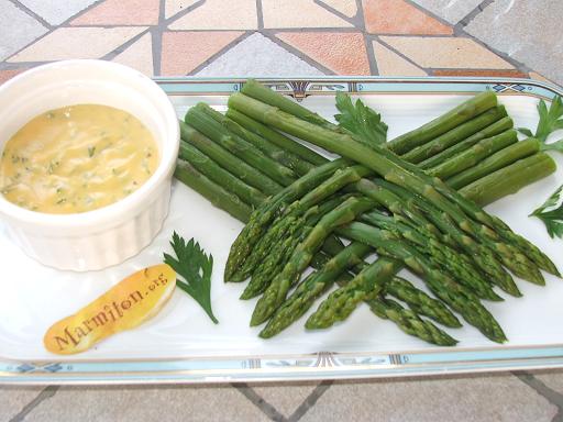 Terrine d'asperges vertes au fromage ail et fines herbes