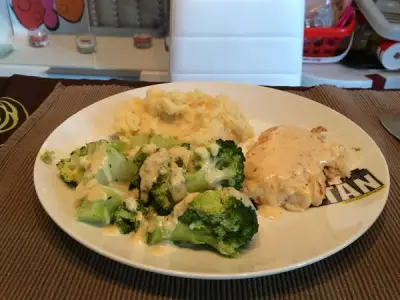 Filet de cabillaud à la crème et aux brocolis