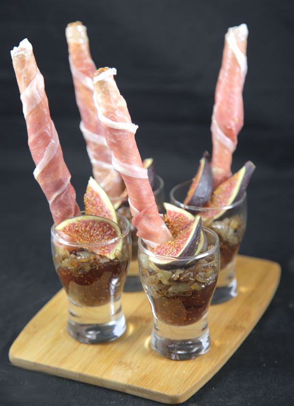 Confit d'oignons et figues en verrines