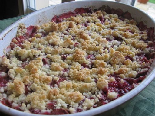 Crumble pommes, bananes et framboises