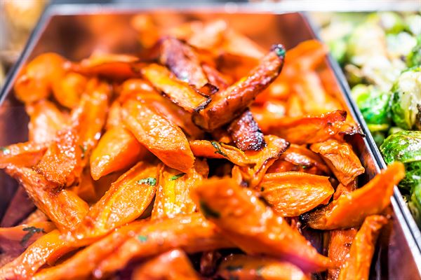 Chips d'épluchures de carottes