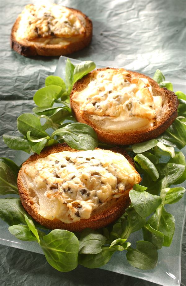 Tartines poire-fromage