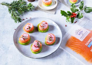 Roulés de saumon à la crème de betterave