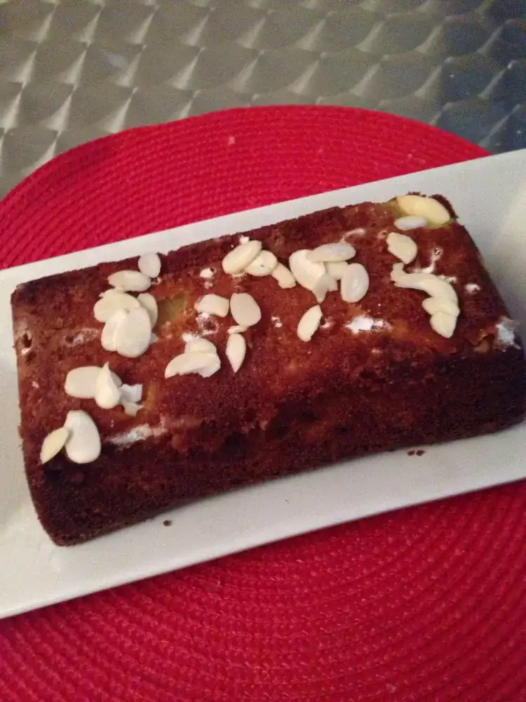 Gâteau léger pommes, miel et amandes