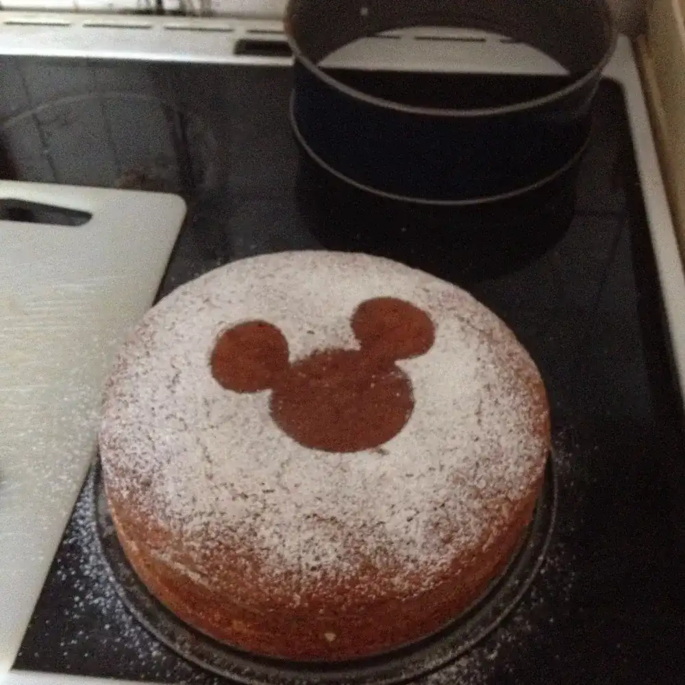 Gâteau moelleux au yaourt fruité