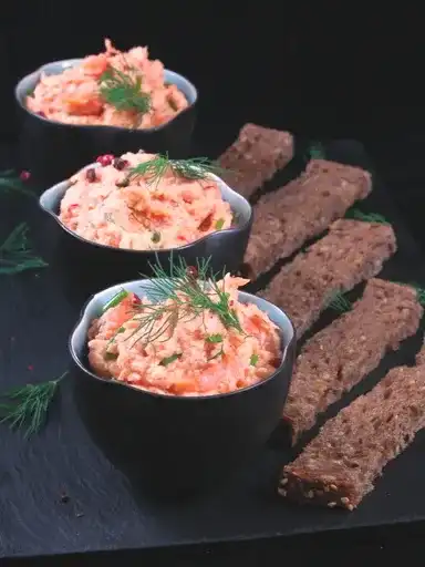 Rillettes roses aux deux truites