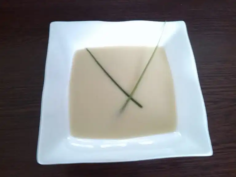 Velouté d'asperges blanche