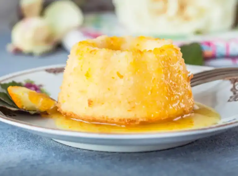 Savarin à l'orange et au grand marnier