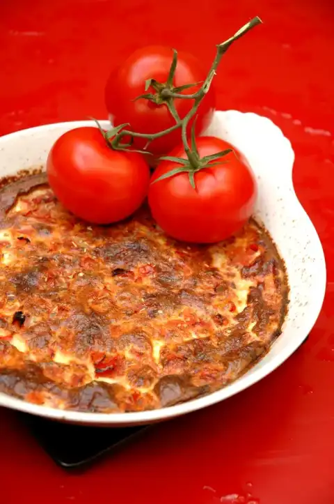 Flan tomates, jambon, gruyère