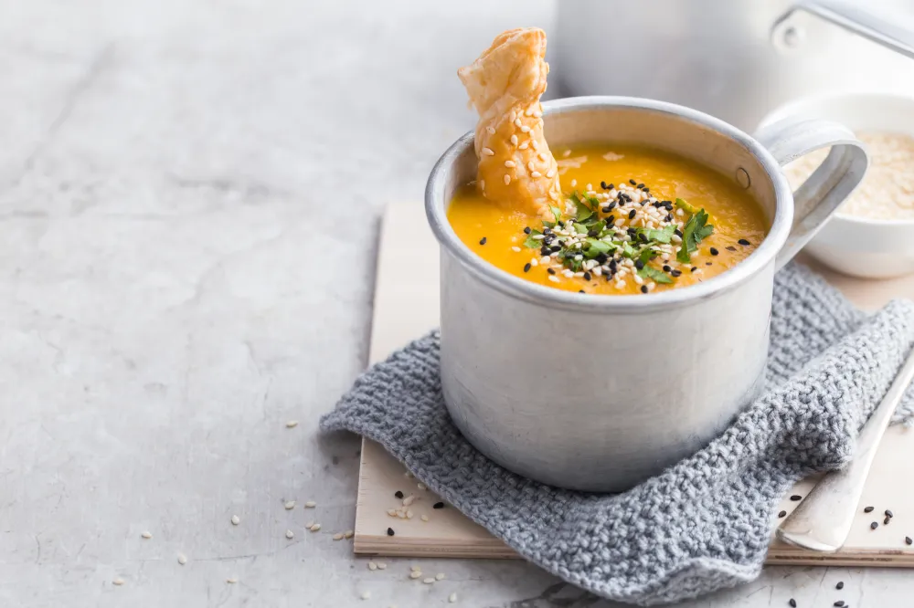 Soupe de potiron au lait de soja et au curry