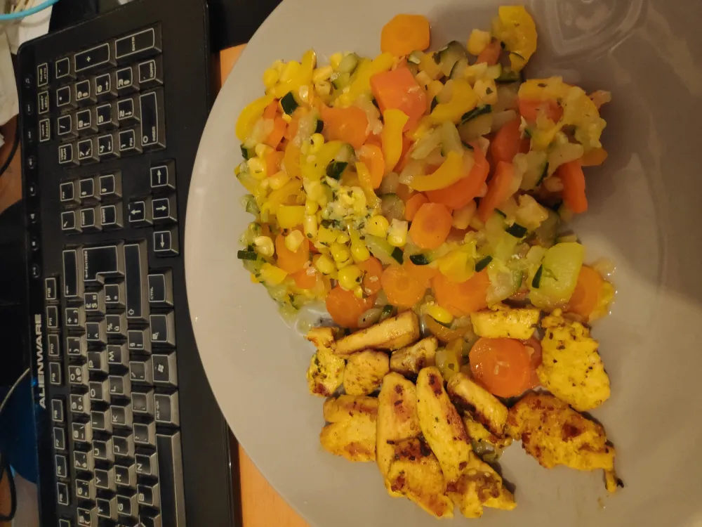 Poulet au curry et sa poêlée de légumes