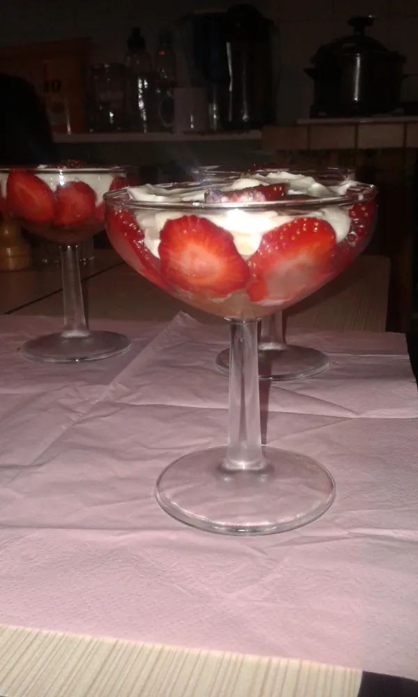 Verrines fraises et pain dépices