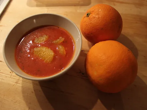 Soupe de tomate et dorange