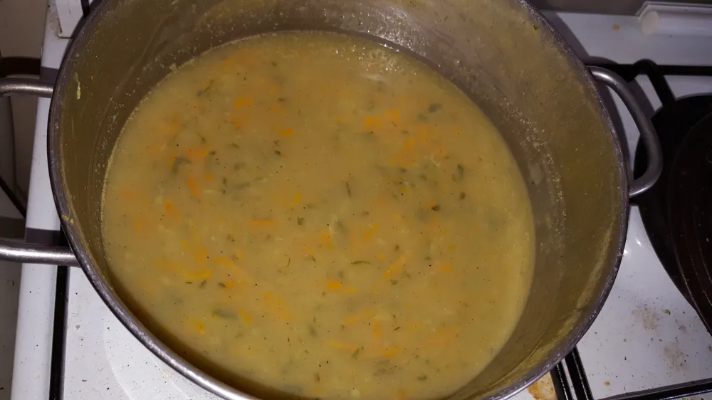 Potage de cornichons polonais