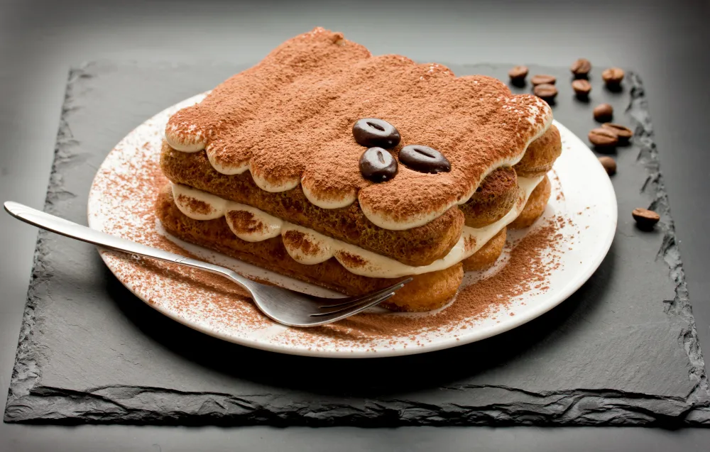 Gâteau à étage tiramisu