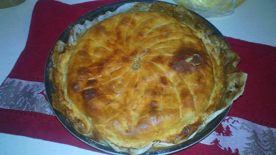 Tourte au saumon et crevettes