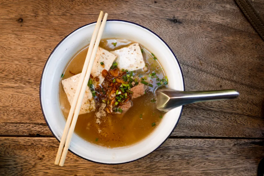 Soupe de régime au miso et au poulet