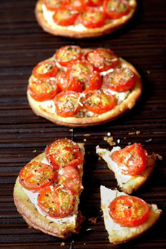 Tartelettes feuilletées au chèvre frais