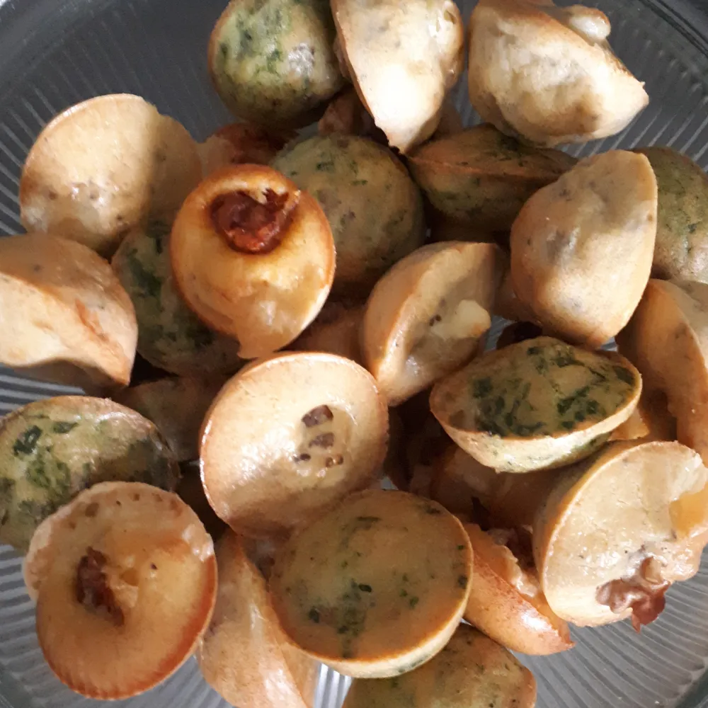 Madeleine au chèvre et aux tomates séchées