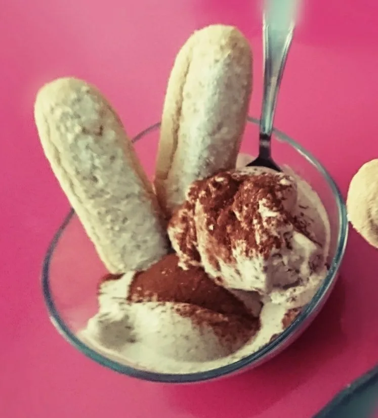 Glace légère au tiramisu