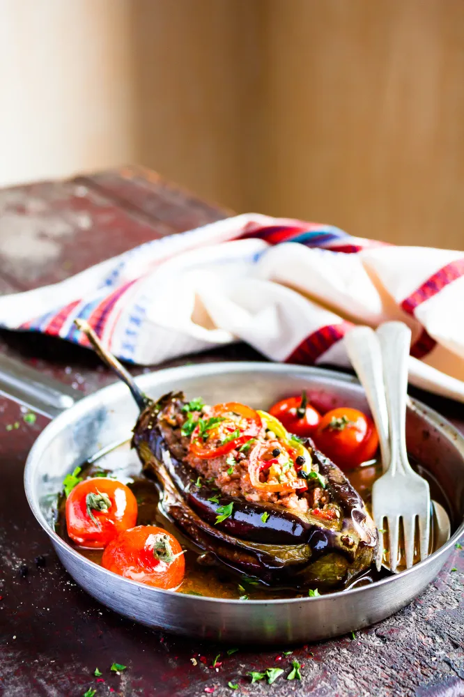 Aubergines farcies à lagneau