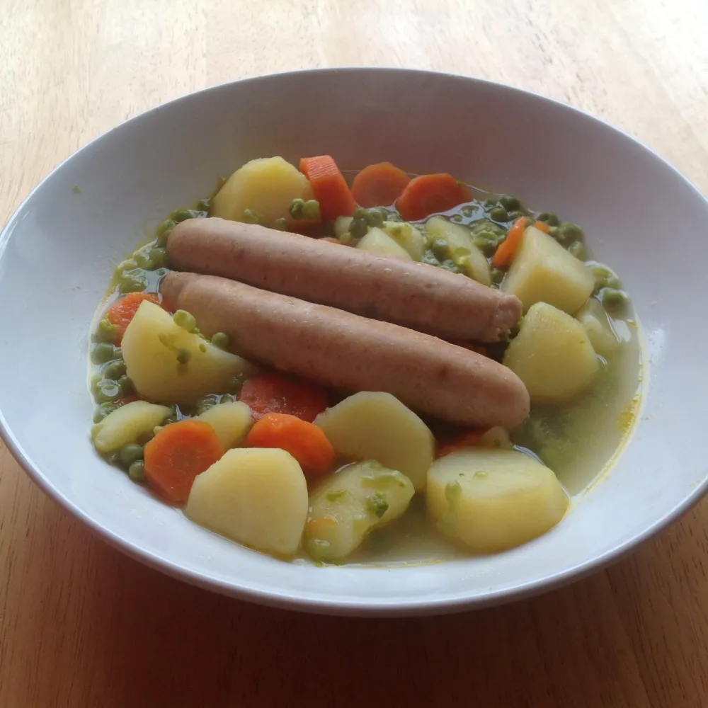 Saucisses petits pois carottes