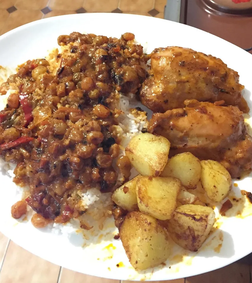 Tajine de poulet revisité aux raisins secs