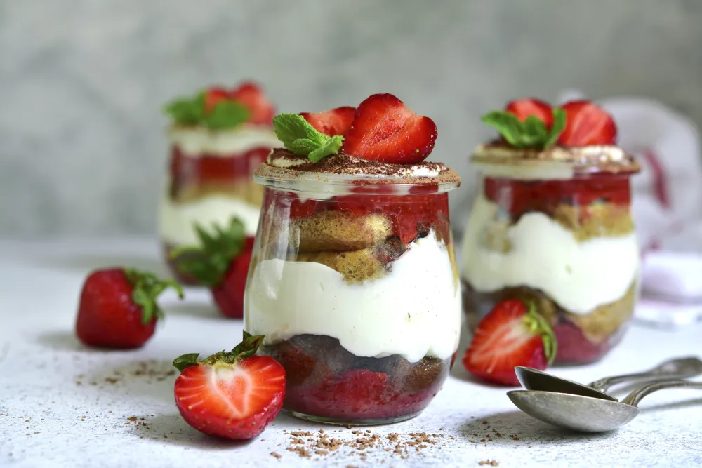 Verrine de fraise et sa mousse