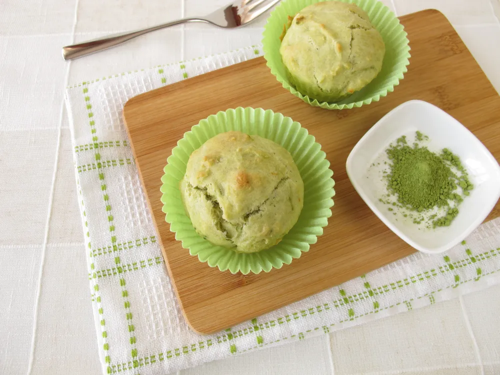 Muffins au thé matcha, myrtilles, framboises ou chocolat