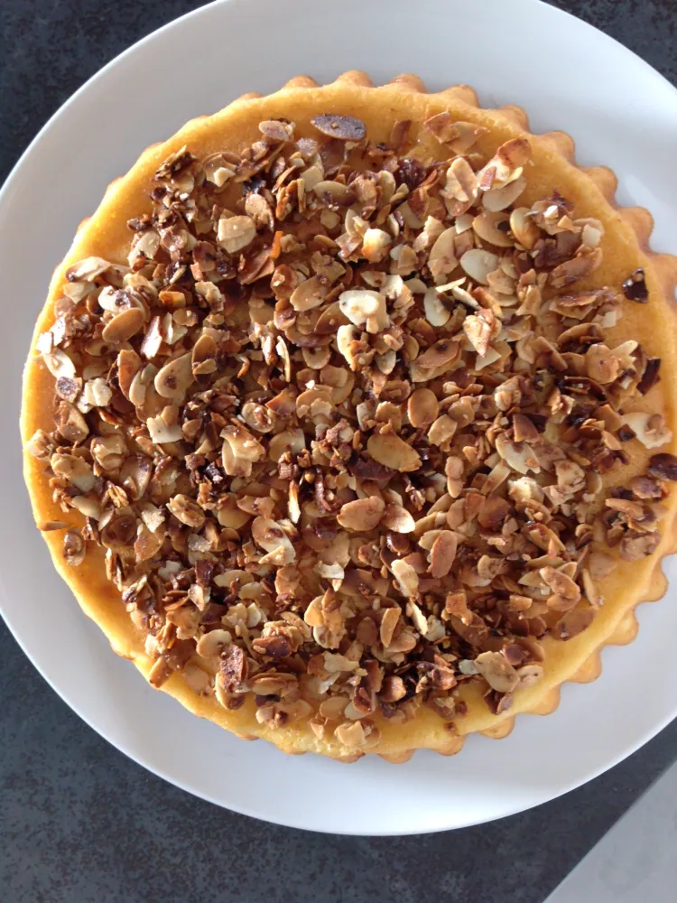 Gâteau aux pommes, citron et amandes