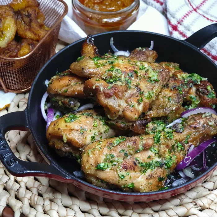 Poulet cuit au four à lail et au parmesan