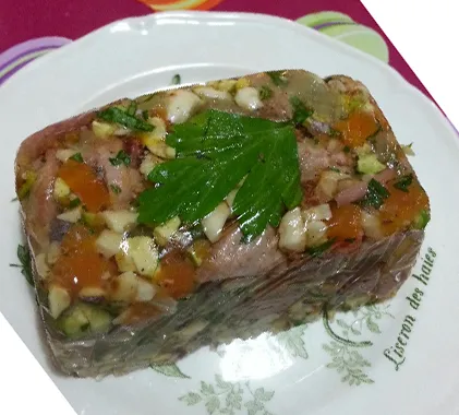 Terrine de sot-ly-laisse en gelée